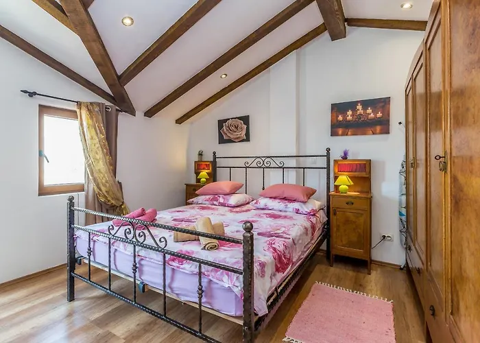 Tatil Evi House Svjetlana Risika