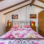 House Svjetlana Tatil Evi *